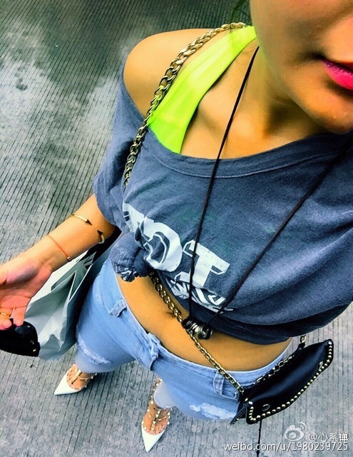 DDY第14期嫩模心系禪BB微博私照全收集